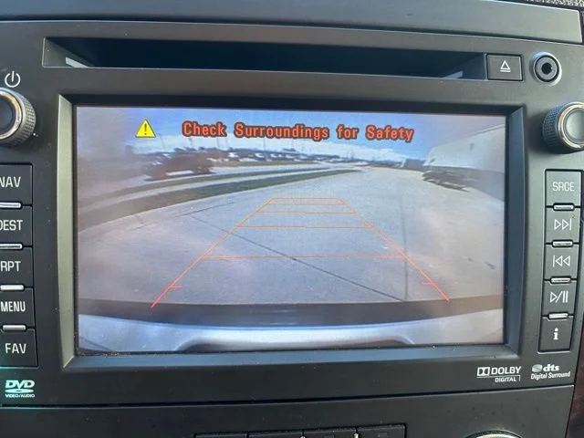 Used 2014 White Diamond Tricoat GMC Denali image 27