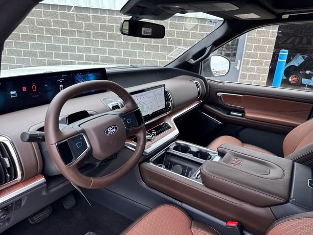 New 2027 White Ford King Ranch image 20