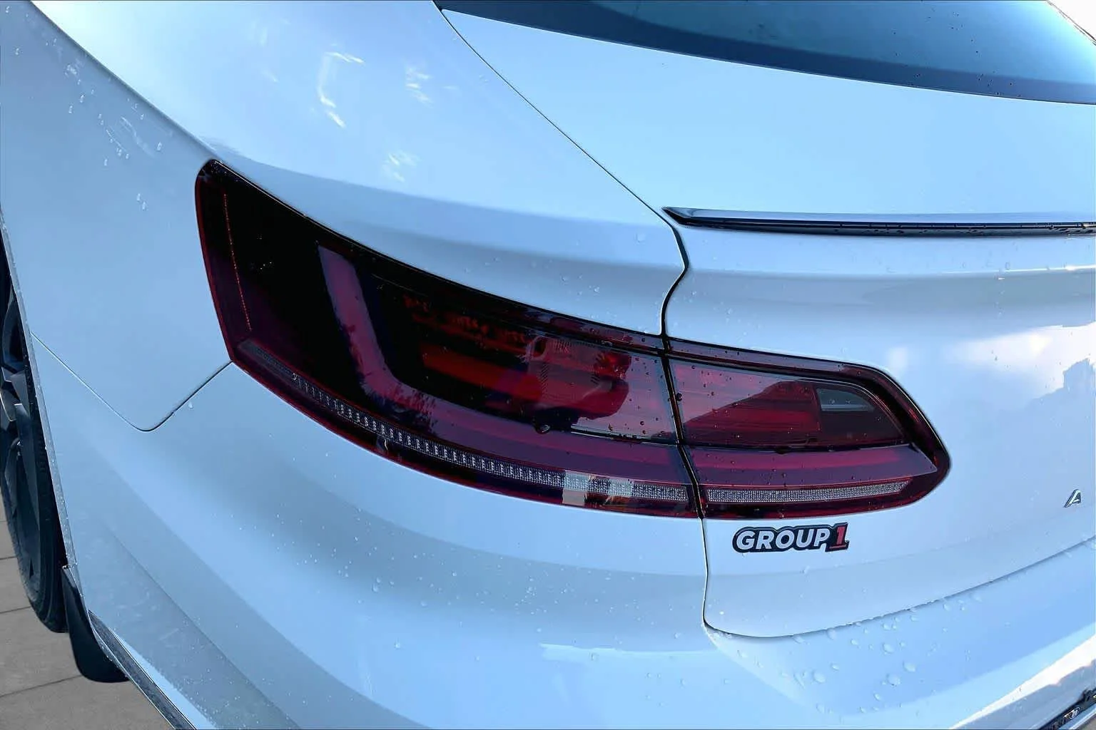 Used 2019 Pure White Volkswagen SEL R-Line image 28