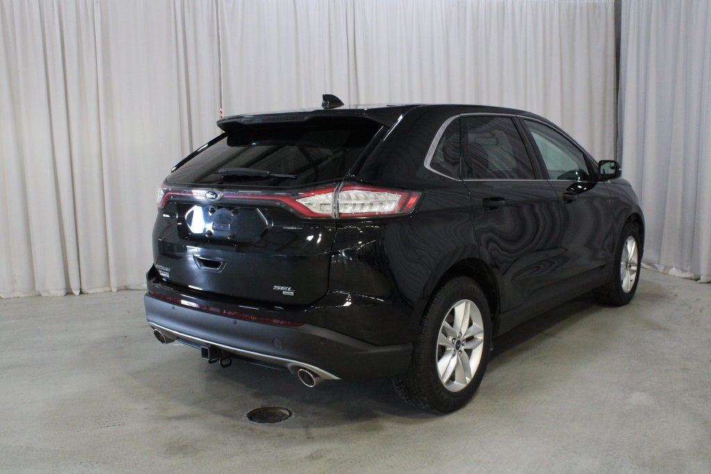 Used 2015 Black Ford SEL image 26