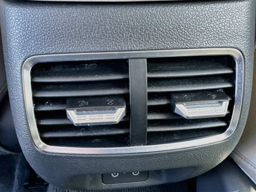 Used 2024 Silver Hyundai SEL image 29