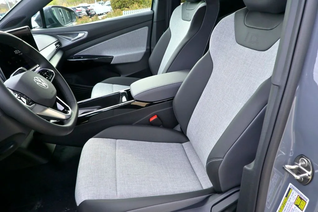 2025 Volkswagen ID.4 PRO - Photo 10