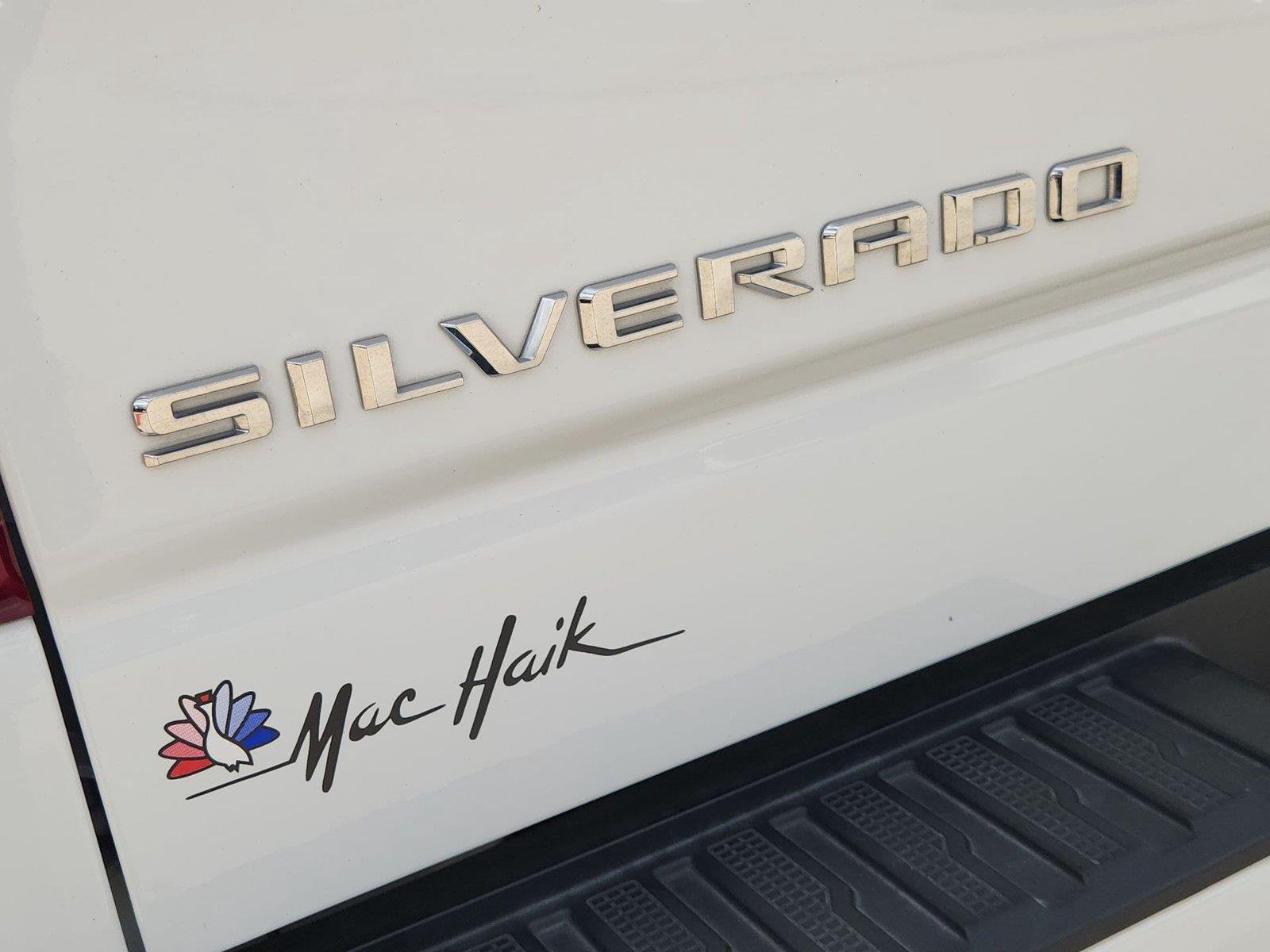 2024 Chevrolet Silverado 1500 photo 30 of 32