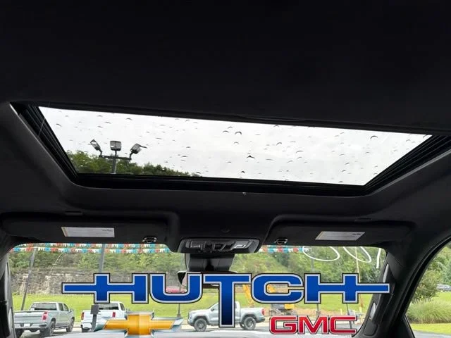 New 2026 Glacier White Tricoat GMC Denali Ultimate image 22