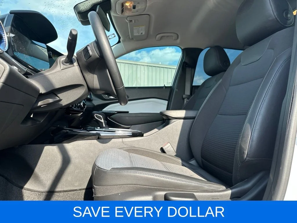 Used 2024 White Chevrolet LT image 10