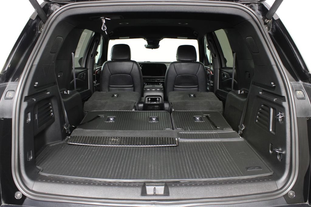 Used 2026 Black Chevrolet Z71 image 9