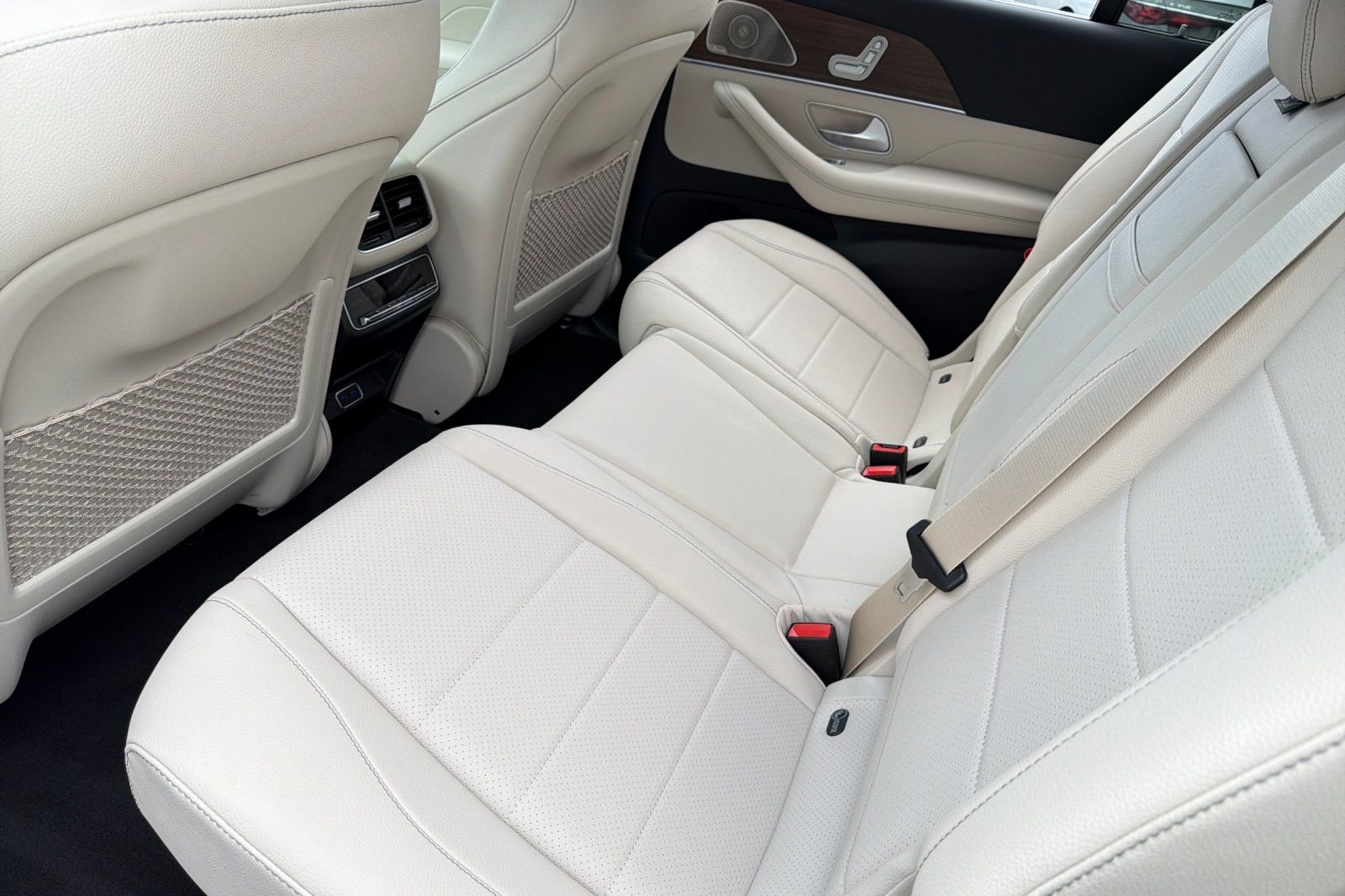 New 2026 Polar White Mercedes-Benz GLS 450 image 10
