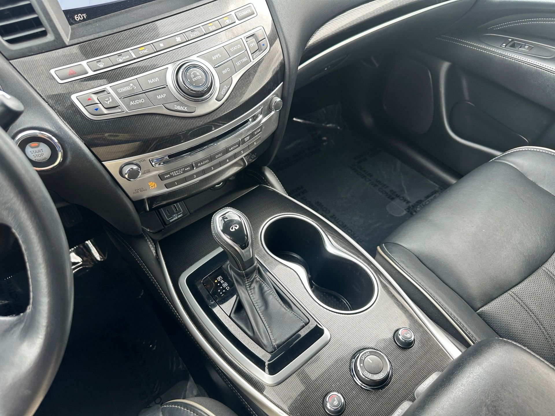 Used 2020 Black INFINITI LUXE image 14