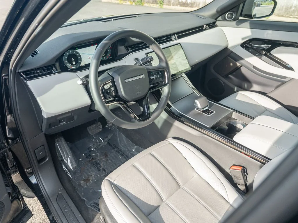 Used 2026 Black Land Rover S image 12