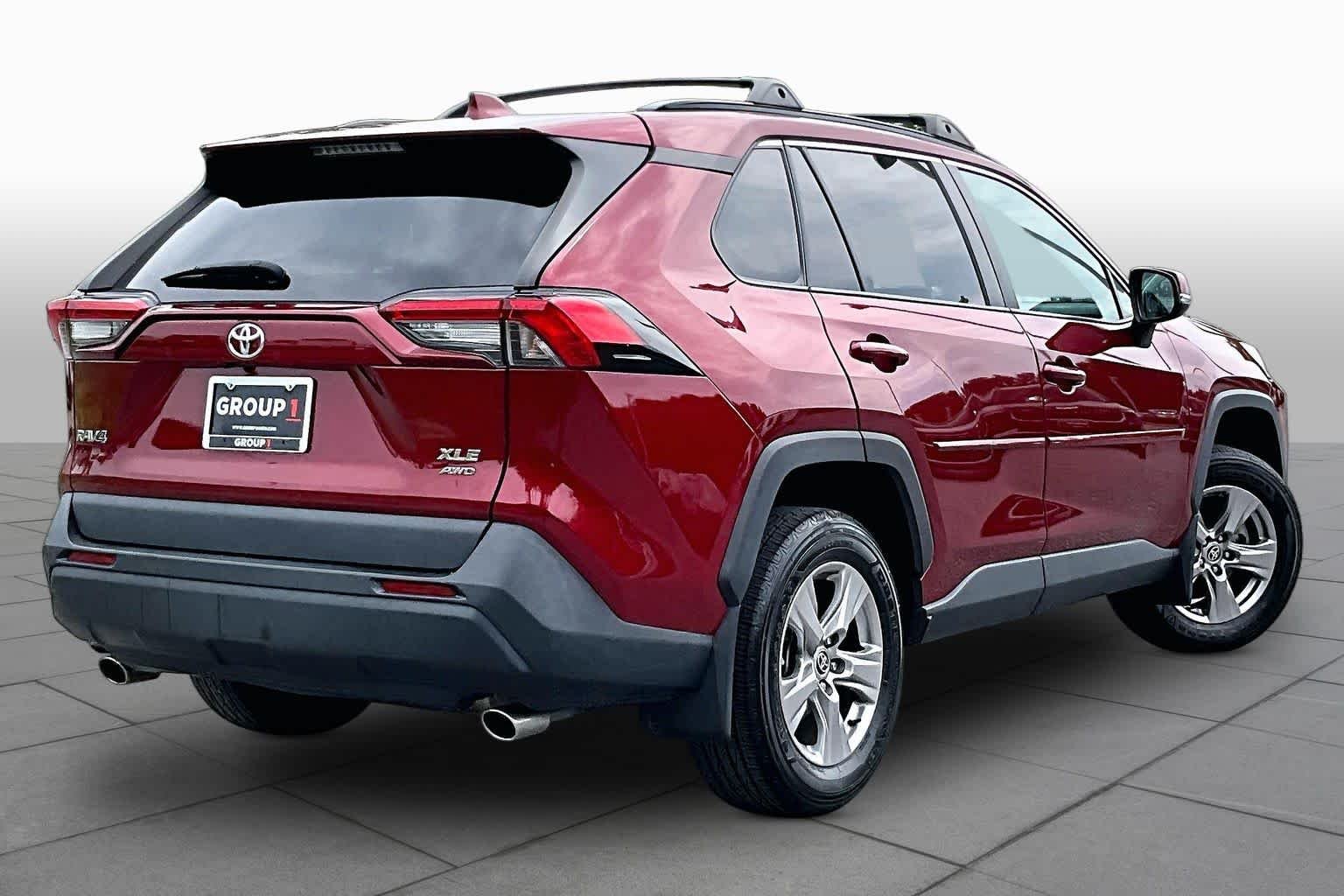 Used 2023 Ruby Flare Pearl Toyota XLE image 13