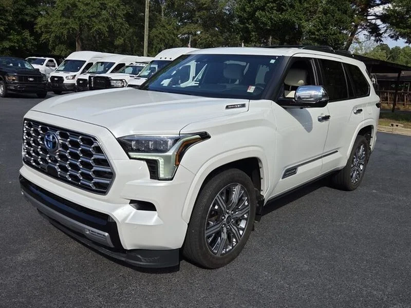 Used 2024 Wind Chill Pearl Toyota Capstone image 3