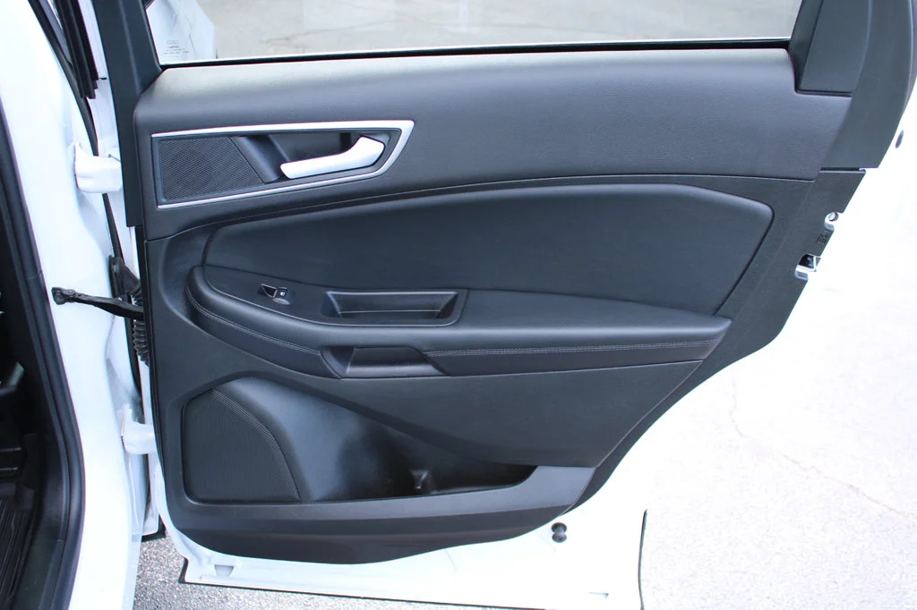 Certified Used 2024 Oxford White Ford SEL image 19