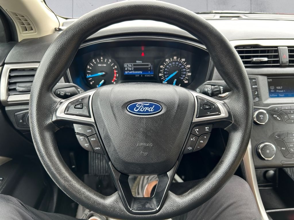 Used 2019 Silver Ford S image 9
