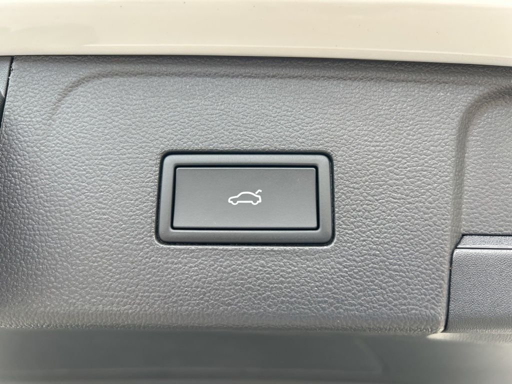 2026 Volkswagen Atlas SEL Premium R-Line - Photo 49