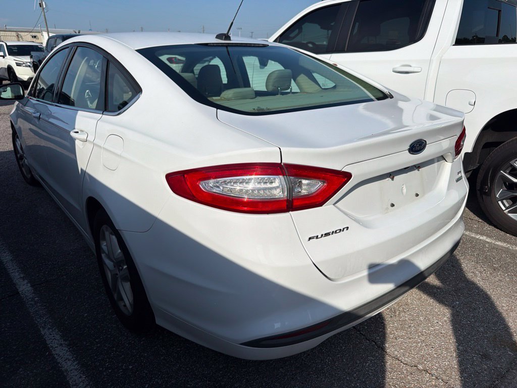 Used 2014 White Ford SE image 11