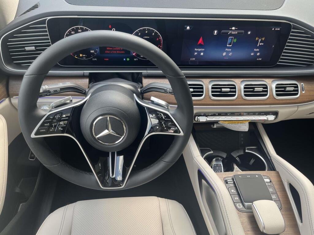 New 2026 Polar White Mercedes-Benz GLE 450 image 2