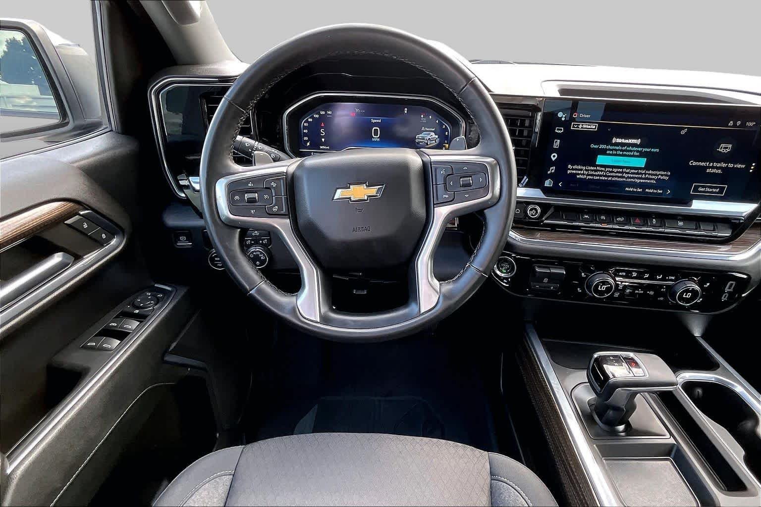 Used 2023 Summit White Chevrolet LT image 6