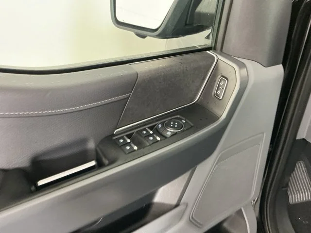 Used 2024 Agate Black Metallic Ford XLT image 15