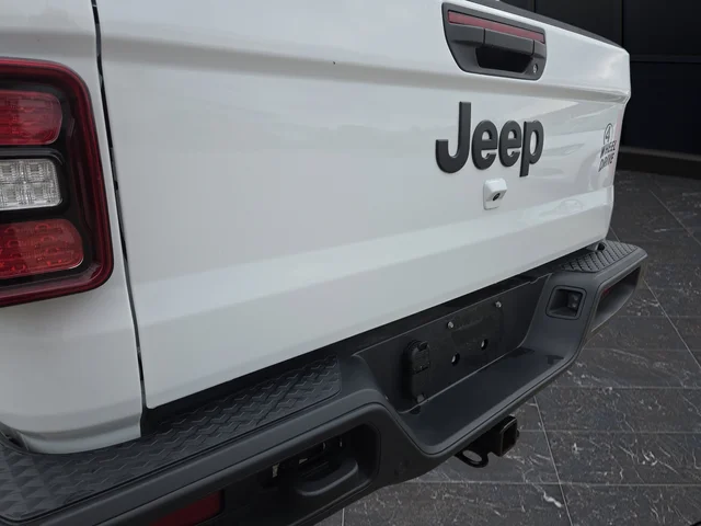 New 2025 Bright White Clear-Coat Exterior Paint Jeep Willys image 36