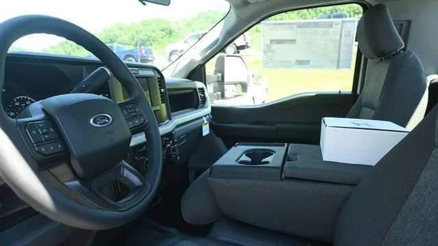 New 2026 White Ford XL image 18