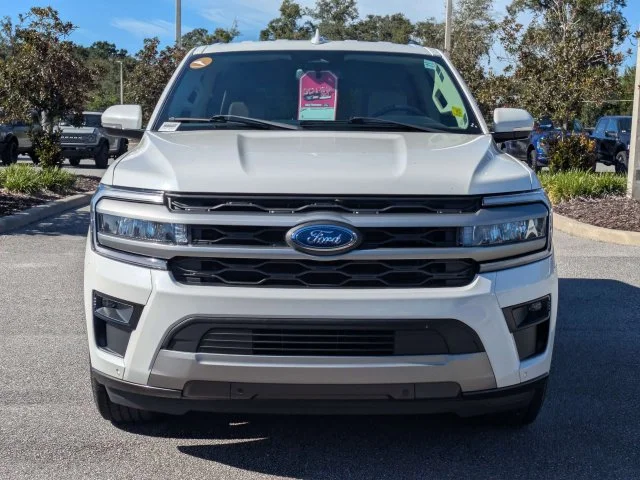 Used 2024 White Metallic Ford XLT image 9