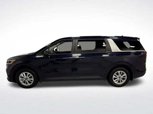 Used 2023 Blue Kia LX image 5