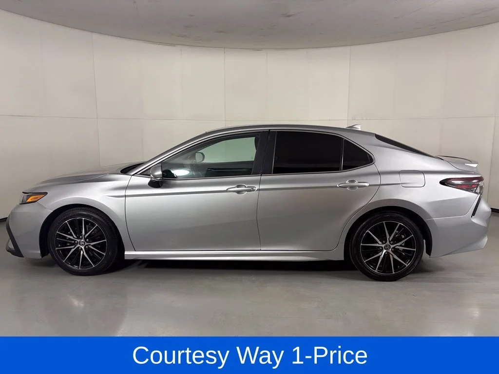 Used 2022 Silver Toyota SE image 6