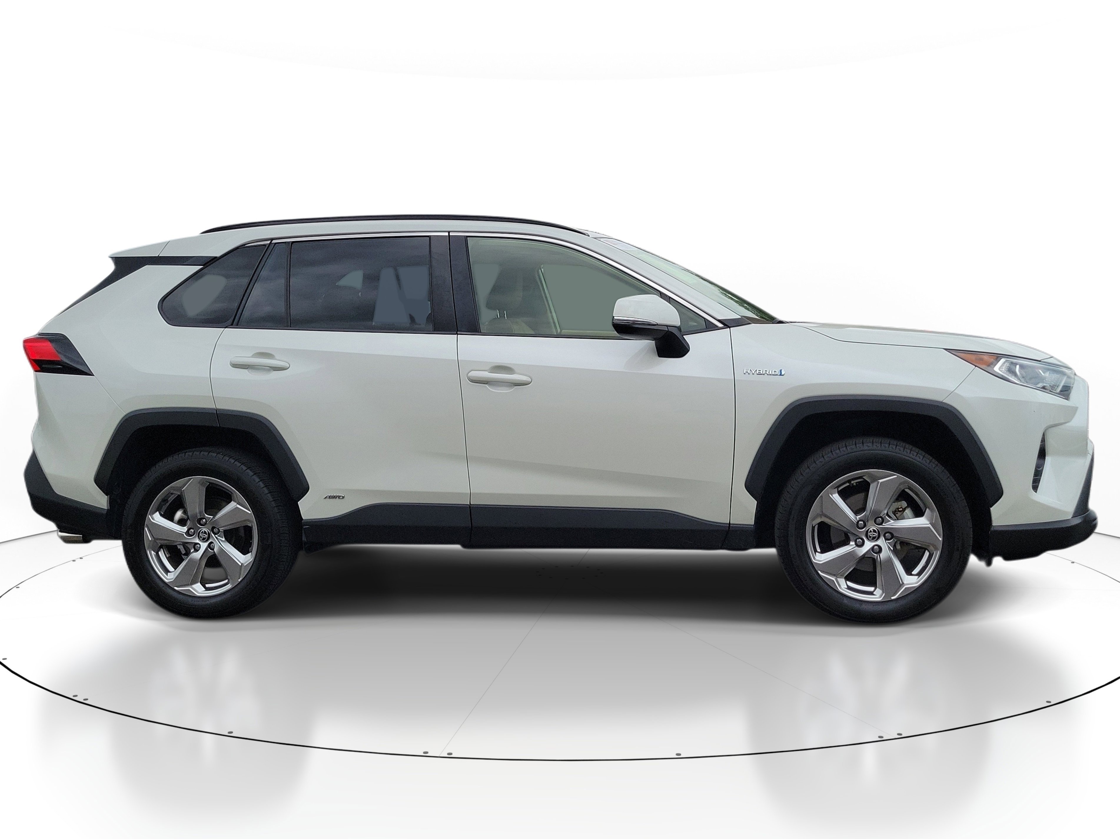 Used 2021 Blizzard Pearl Toyota Hybrid XLE Premium image 1