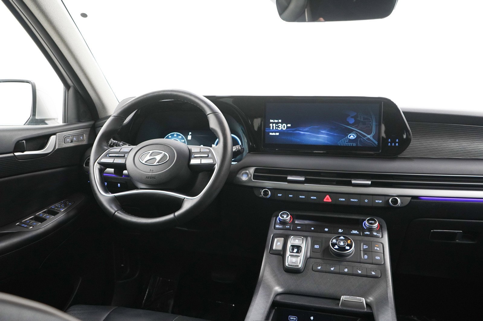 2025 Hyundai Palisade Limited - Photo 16