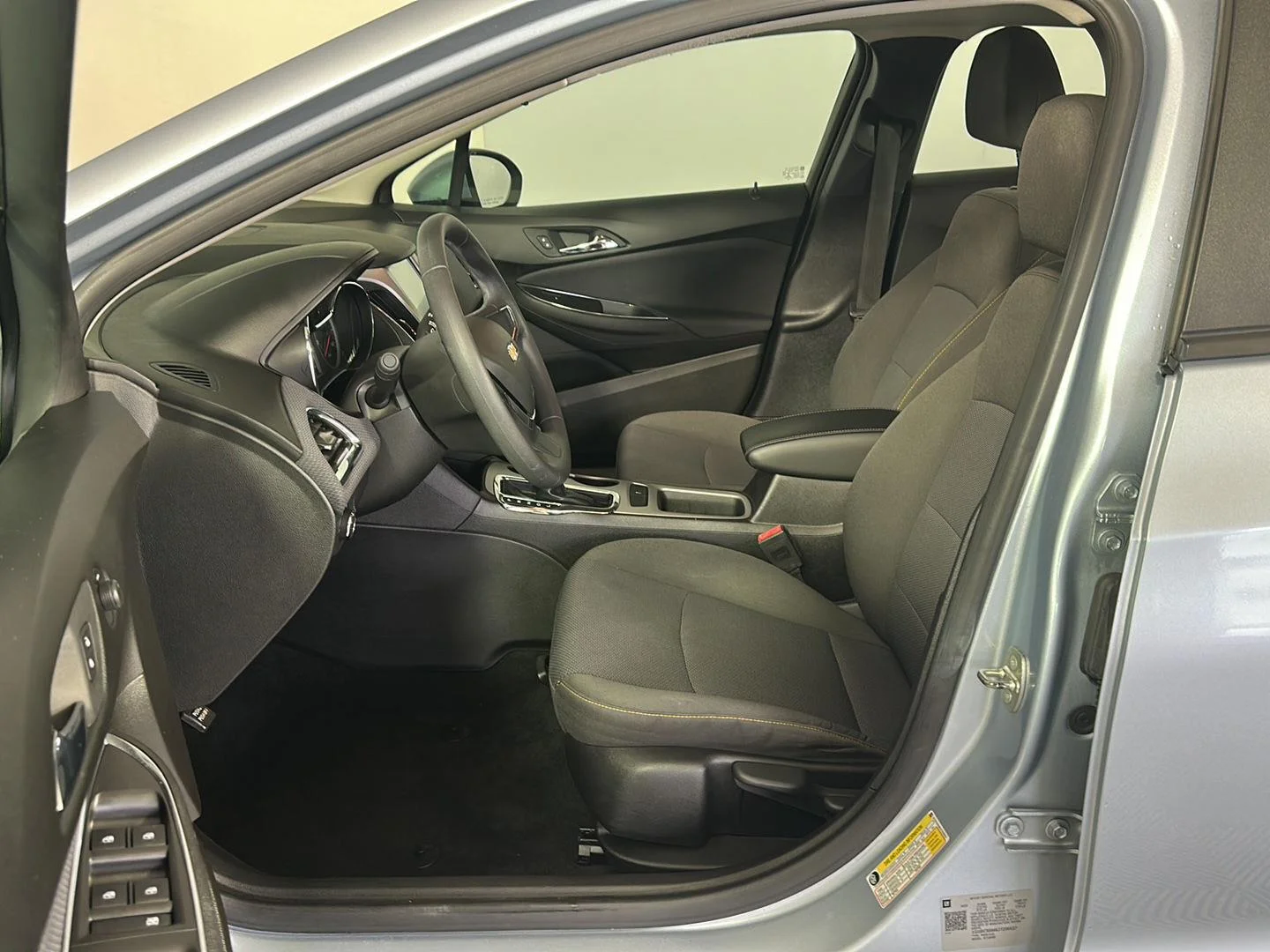 Used 2018 Arctic Blue Metallic Chevrolet LS image 7