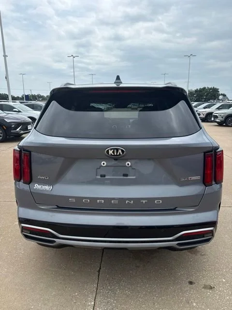 Used 2021 Gray Kia SX image 4
