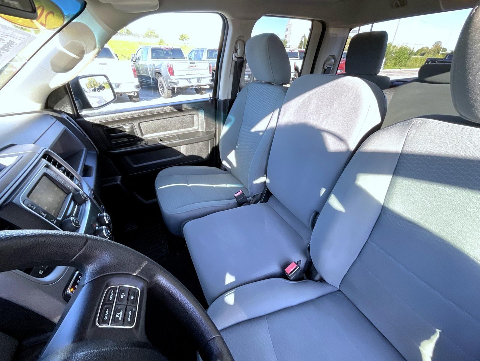 Used 2015 Gray Ram Express image 11