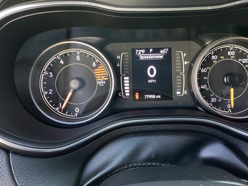 Used 2019 White Jeep Latitude Plus image 13
