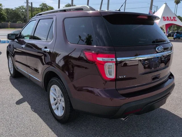Used 2011 Red Ford XLT image 6