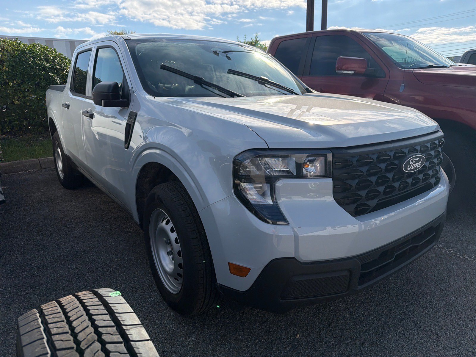 New 2026 Space White Metallic Ford XL image 2