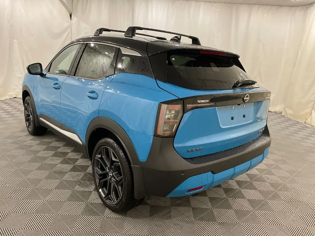 New 2026 Arctic Ice Blue Metallic / Super Black Two-tone Nissan SR image 8