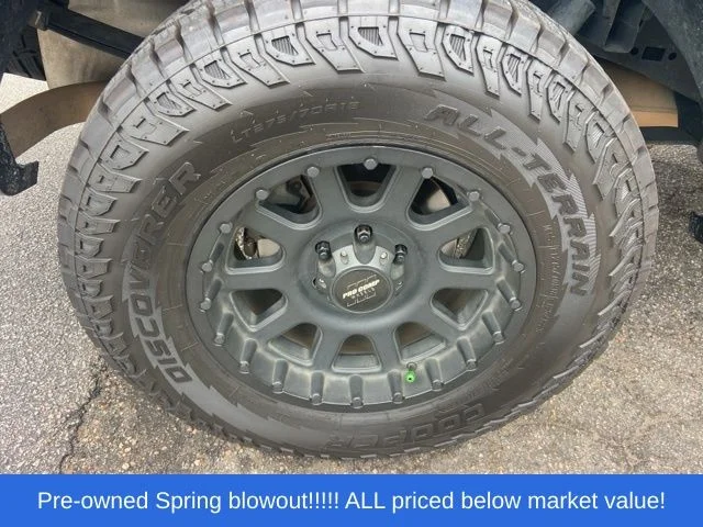 Used 2020 Black Ford XLT image 12