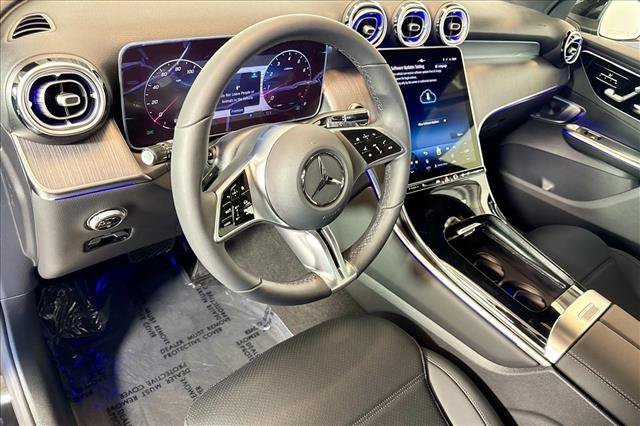 New 2026 Black Mercedes-Benz GLC 300 image 39
