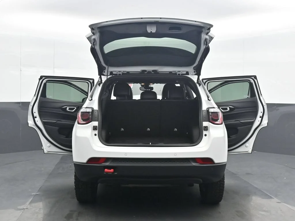 Used 2026 White Jeep Trailhawk image 39