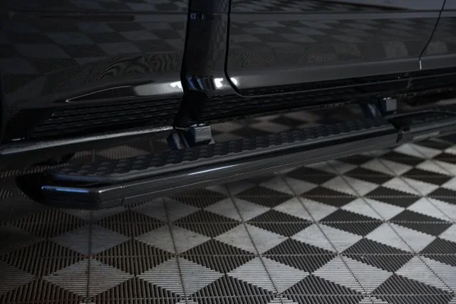 New 2026 Diamond Black Crystal Pearl-Coat Exterior Paint RAM Big Horn image 44
