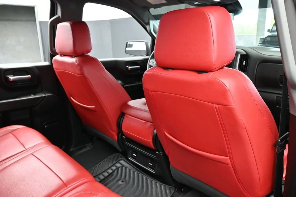 Used 2022 Black Chevrolet Custom image 40