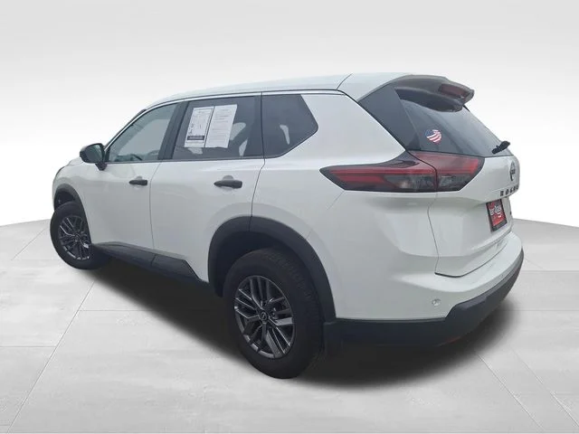 Used 2025 White Nissan S image 6