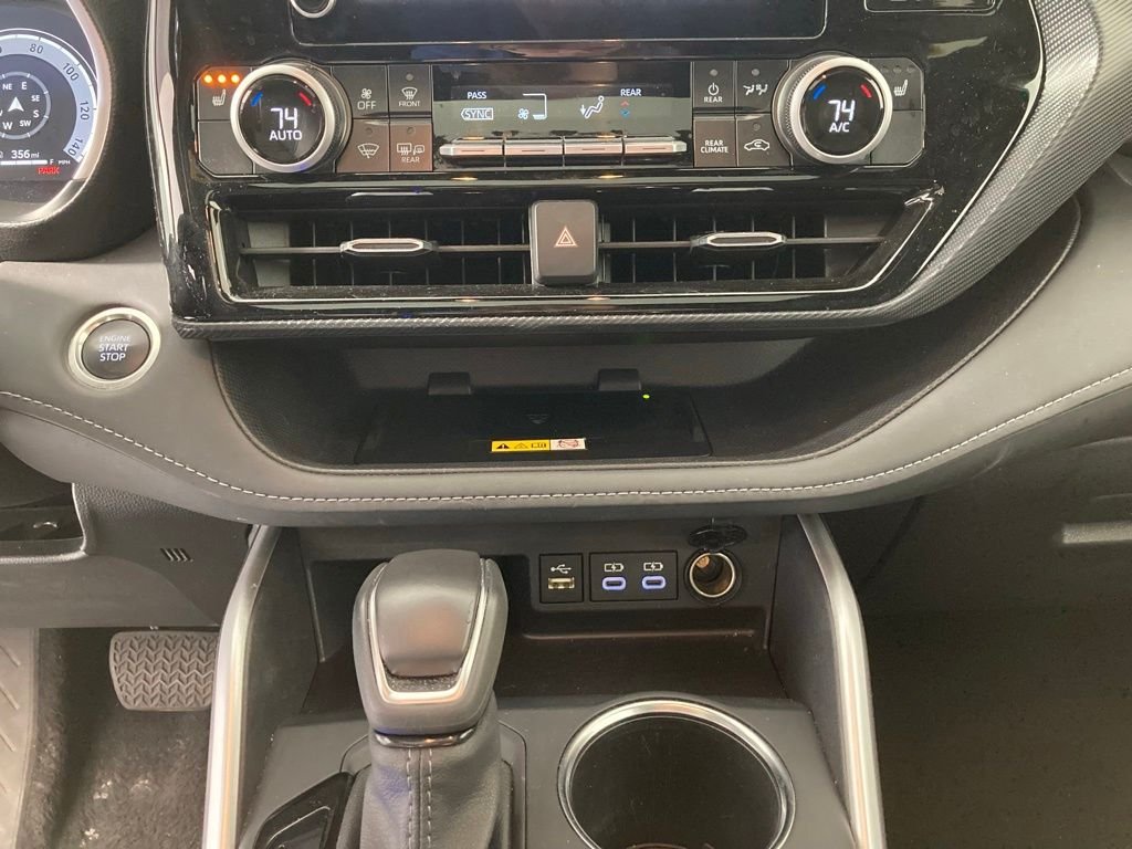 2025 Toyota Highlander XSE - Photo 10