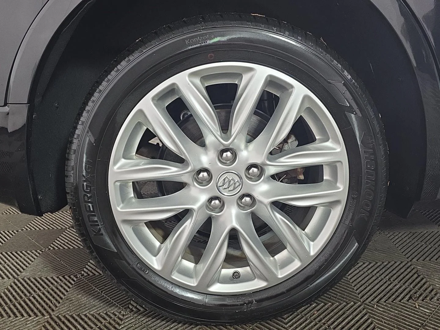 Used 2020 Ebony Twilight Metallic Buick Premium image 2