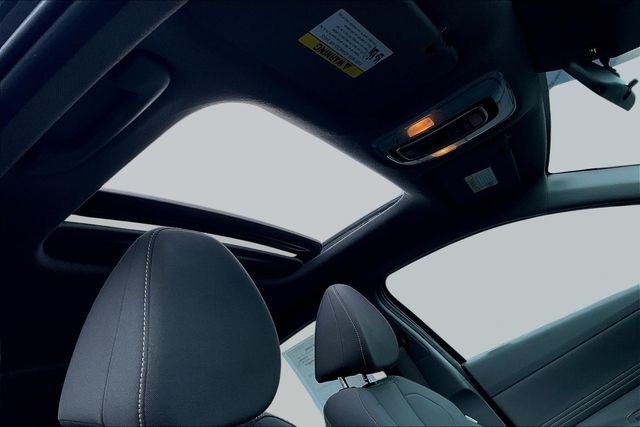 2025 Hyundai Elantra SEL - Photo 29
