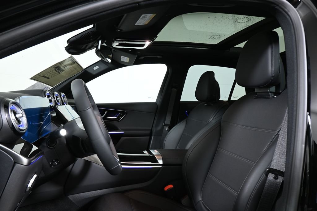 Used 2026 Black Mercedes-Benz GLC 300 image 13