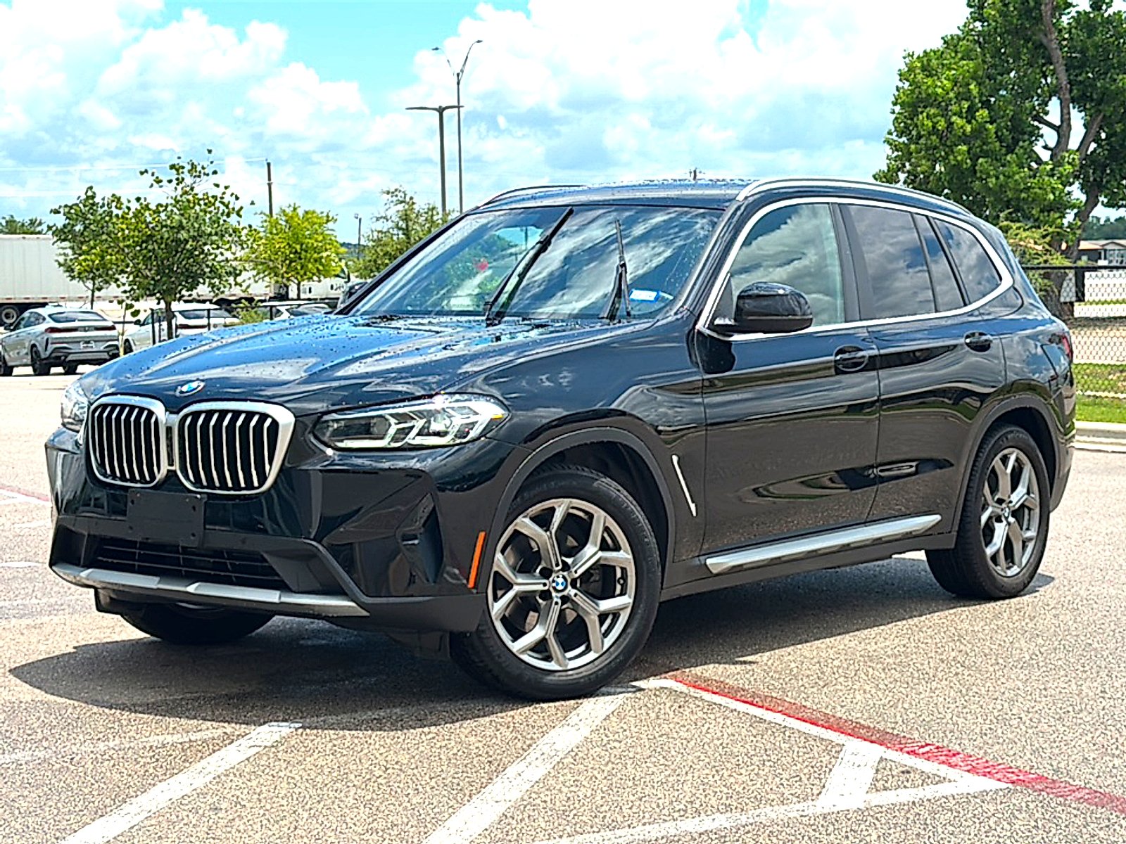 Used 2023 Jet Black BMW xDrive30i image 2