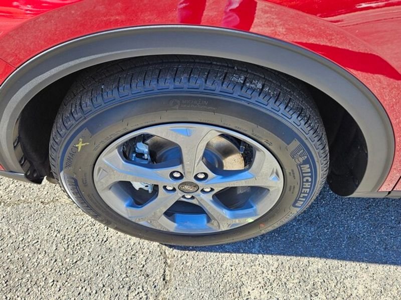 New 2026 Rapid Red Metallic Tinted Clearcoat Ford ST-Line image 17