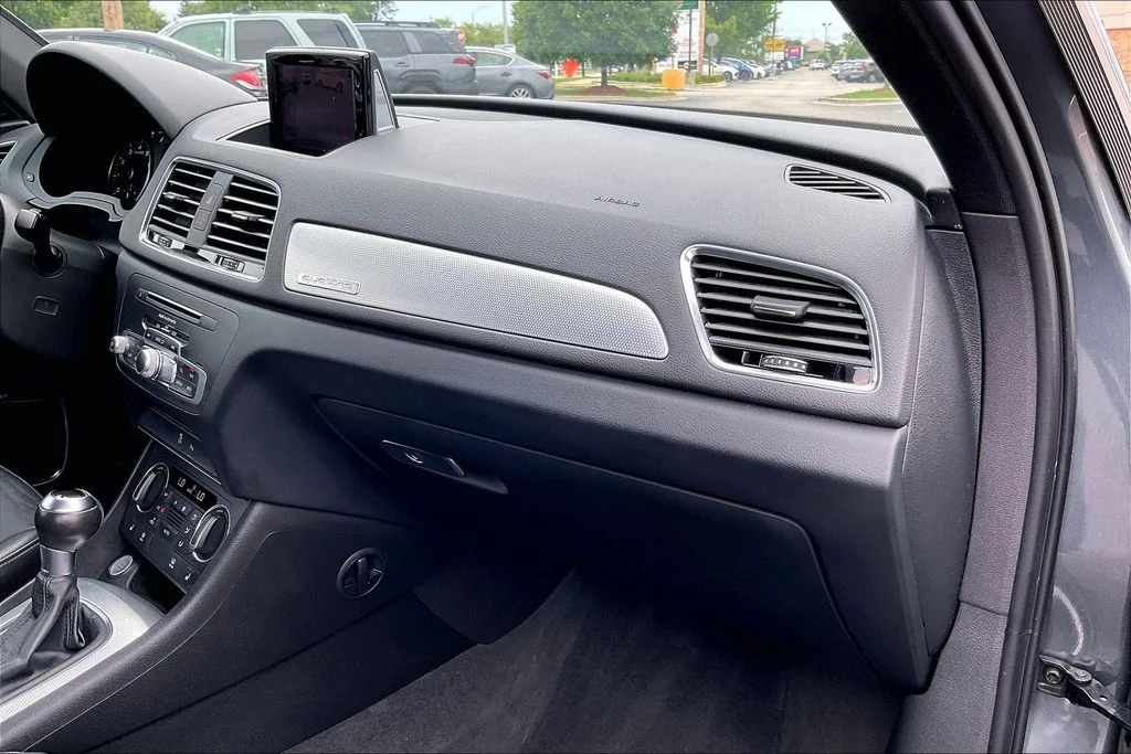 Used 2016 Gray Audi 2.0T Prestige image 19