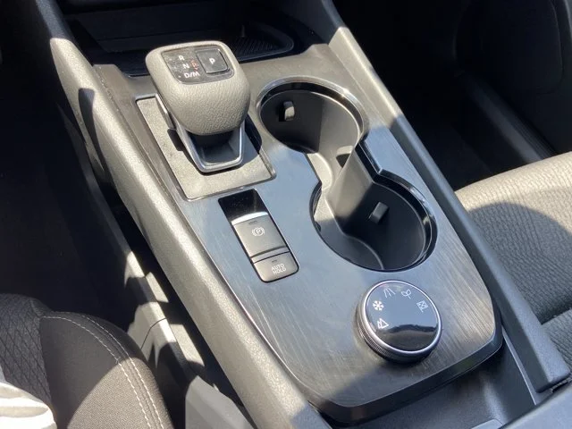 2025 Nissan Rogue SV - Photo 21